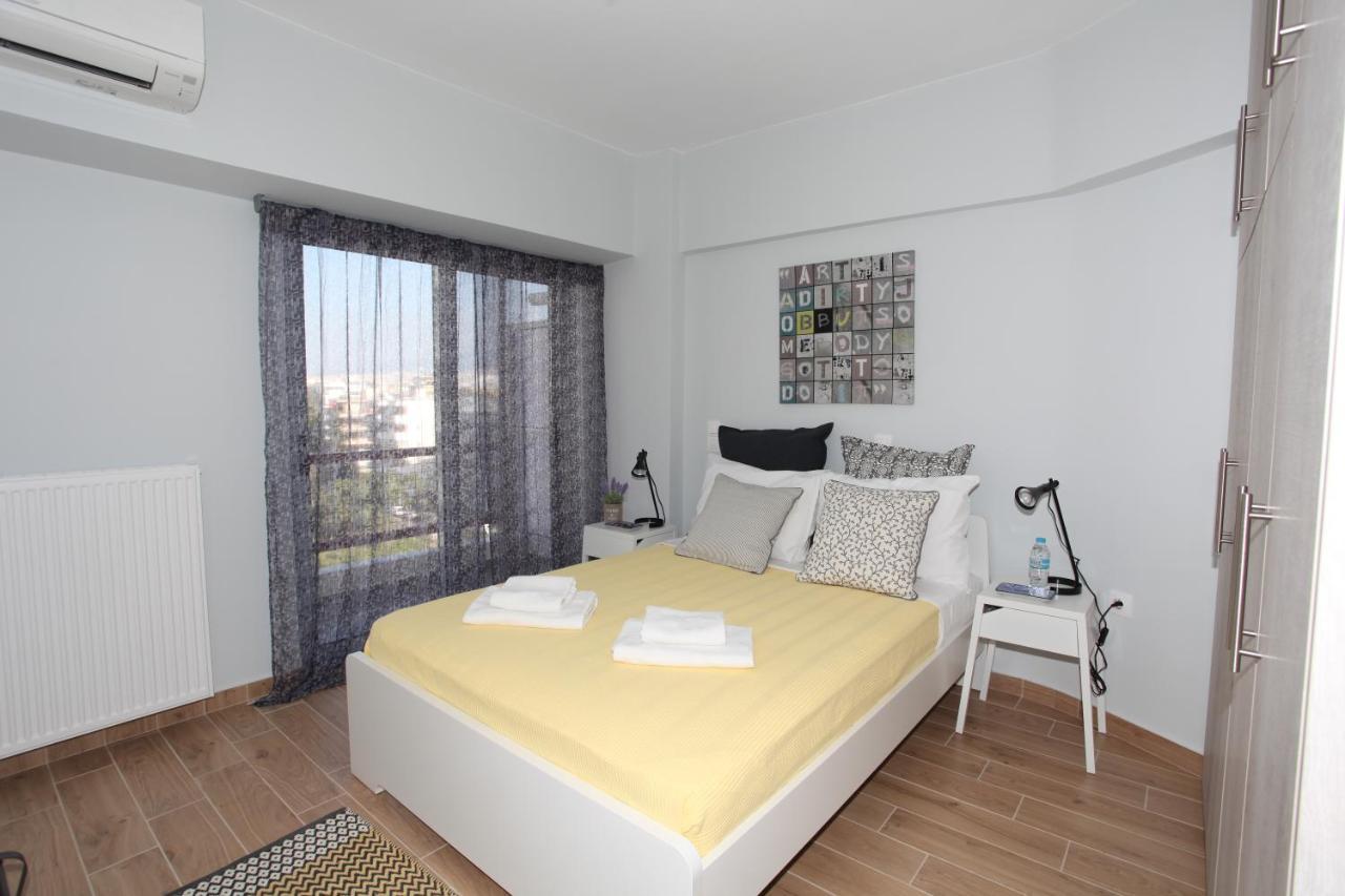 Edem Beach Apartment With Mountain View By Athenian Homes Buitenkant foto